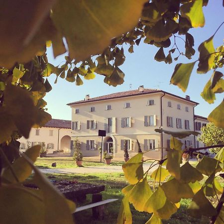 Villa Pacchioni Cavezzo Exteriér fotografie
